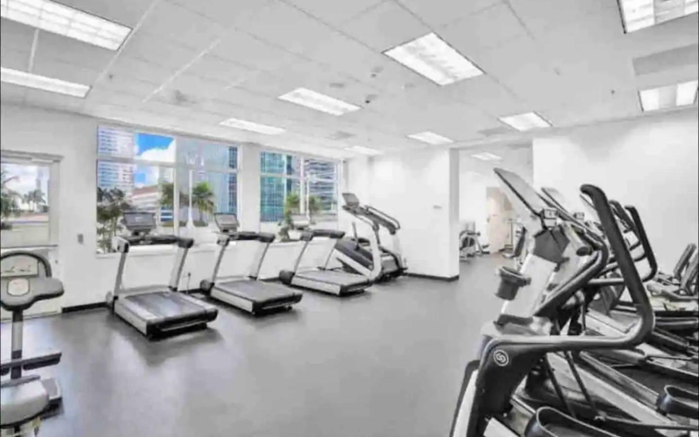 *Luxurious Highrise 2Brcondo Brickell- Waterviews* ميامي المظهر الخارجي الصورة
