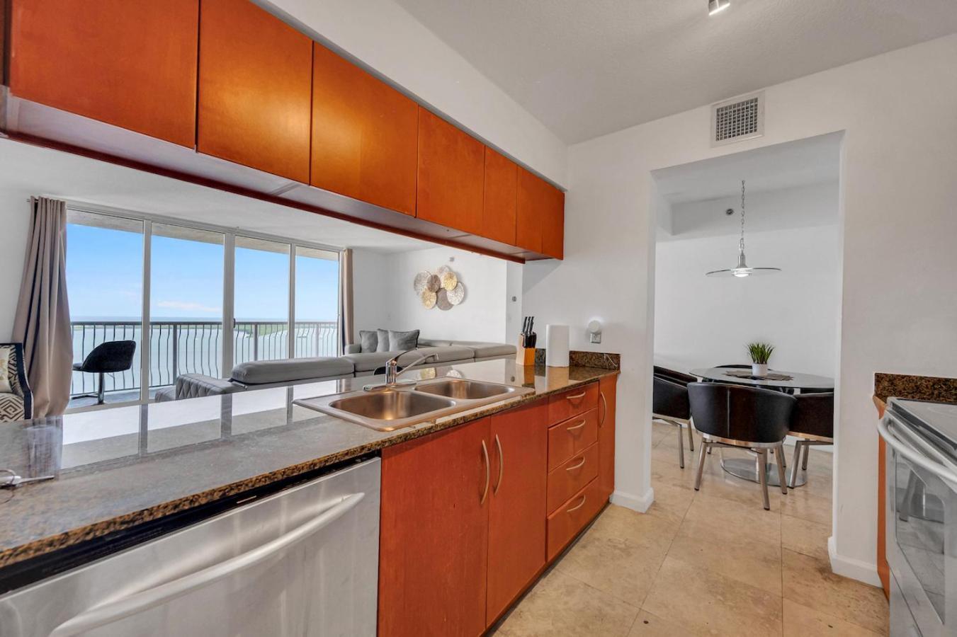 *Luxurious Highrise 2Brcondo Brickell- Waterviews* ميامي المظهر الخارجي الصورة