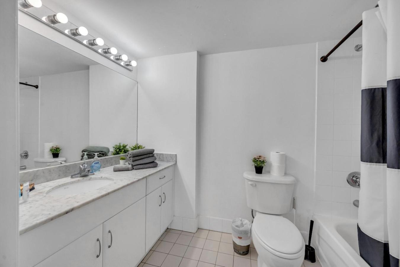 *Luxurious Highrise 2Brcondo Brickell- Waterviews* ميامي المظهر الخارجي الصورة